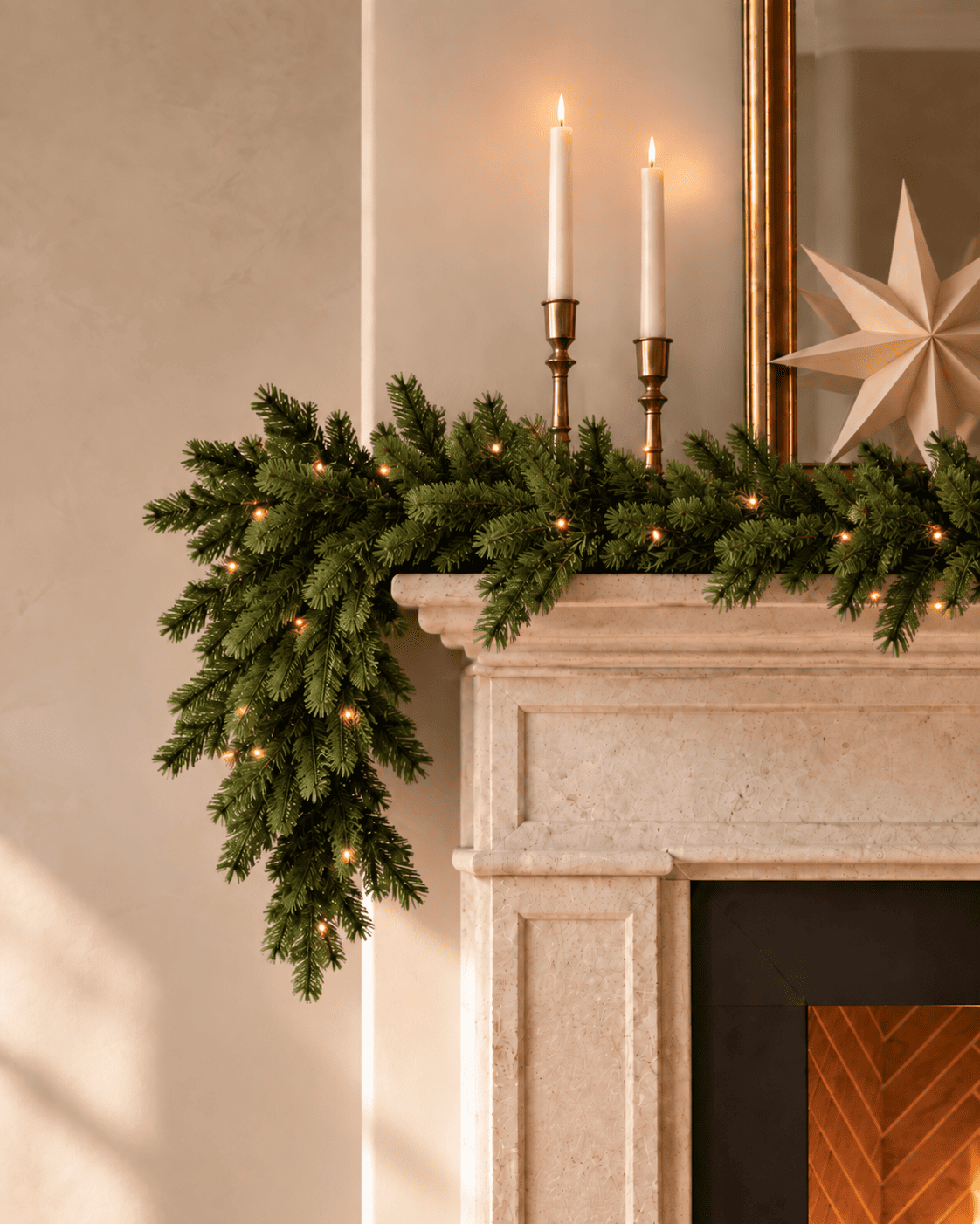 Guirlande de Noël lumineuse en sapin artificiel Valtera - Vert sapin