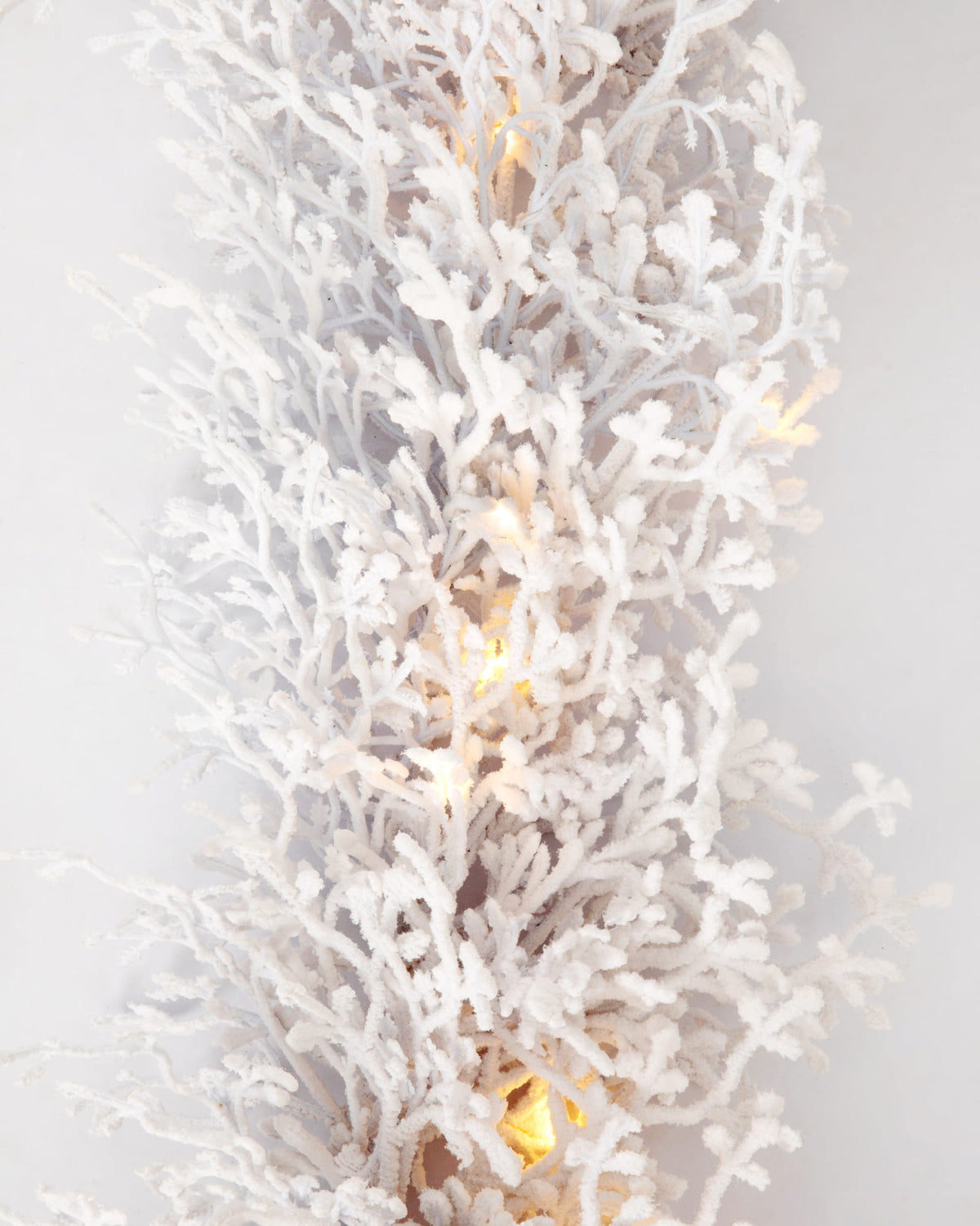 Guirlande de Noël lumineuse en sapin artificiel Arvela - Blanc